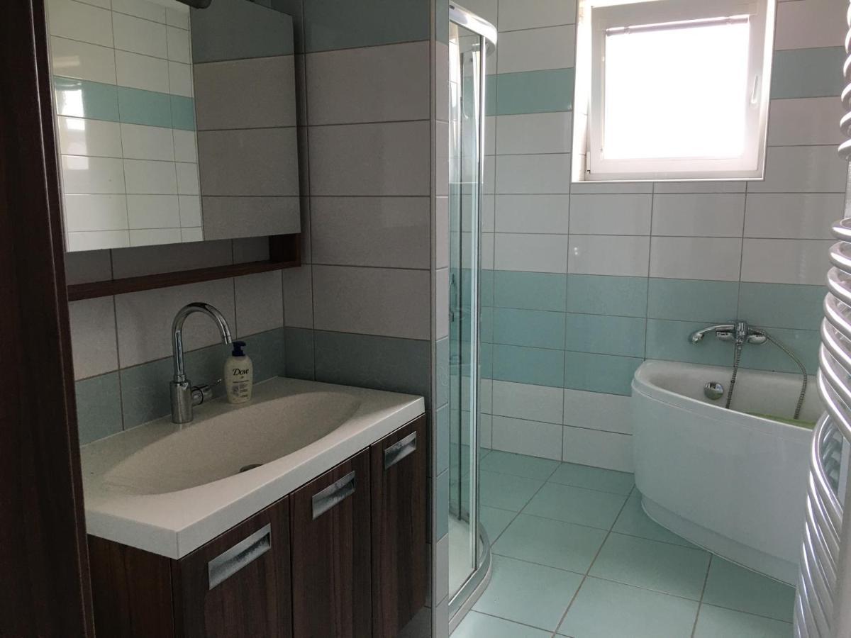 Apartman Krasna Vyhlidka Dolni Benesov Екстериор снимка